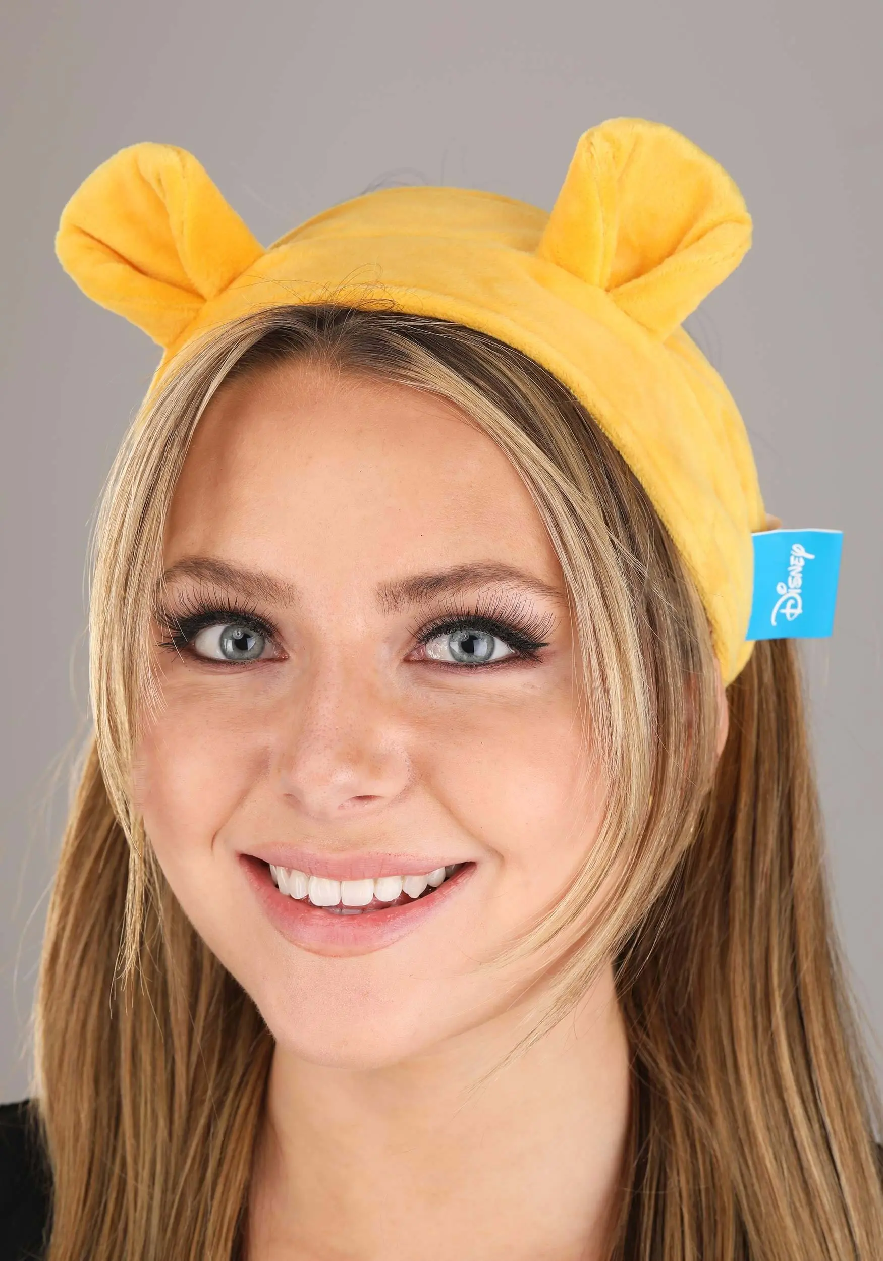 Guangzhou Fashion Travelling Goods Co. Ltd Disney Winnie The Pooh Soft Headband & Gloves Kit 4 Guangzhou Fashion Travelling Goods Co. Ltd Disney Winnie The Pooh Soft Headband & Gloves Kit - Image 2