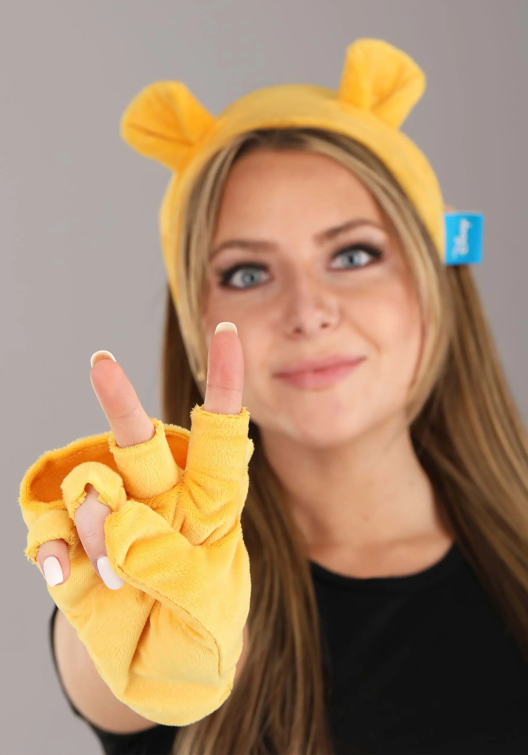 Guangzhou Fashion Travelling Goods Co. Ltd Disney Winnie The Pooh Soft Headband & Gloves Kit 6 Guangzhou Fashion Travelling Goods Co. Ltd Disney Winnie The Pooh Soft Headband & Gloves Kit - Image 4